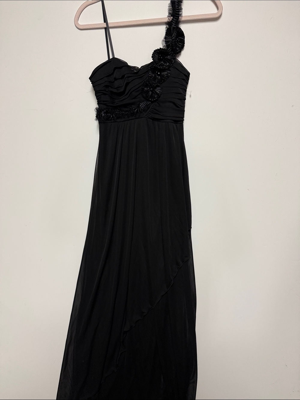 City Triangles Black One-Shoulder Evening Gown